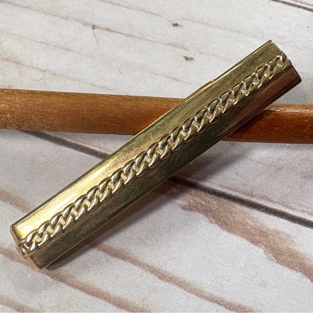 Swank gold tone tie clip